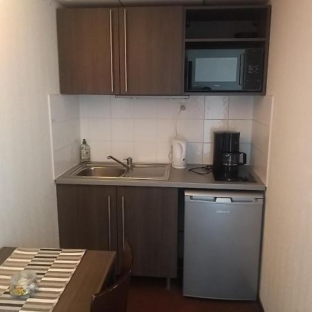 Studio Privatif Dans Hotel Residence Nimes Gare Eksteriør billede