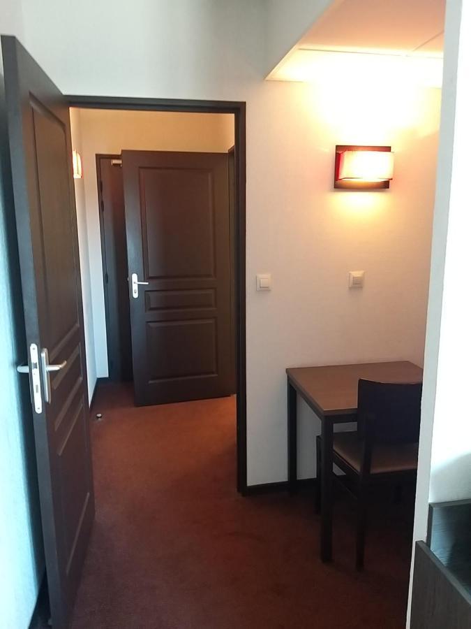 Studio Privatif Dans Hotel Residence Nimes Gare Eksteriør billede